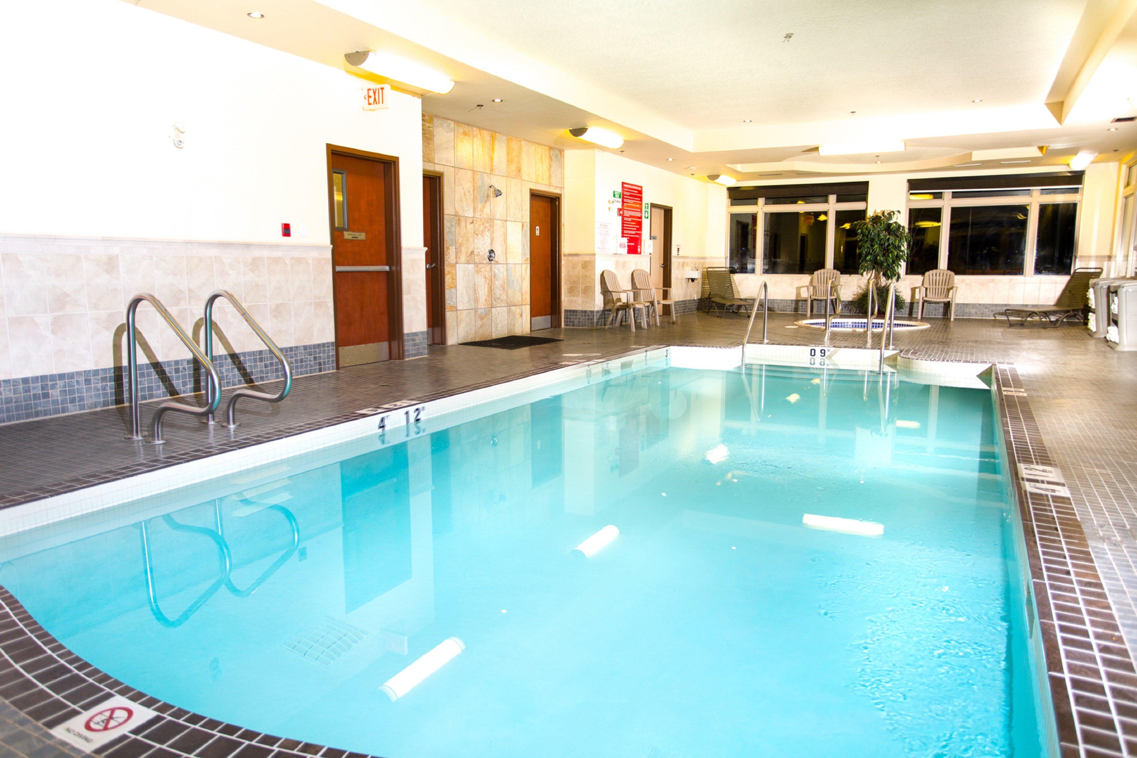 & Suites-west By Ihg 3* Edmonton