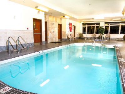 & Suites-west By Ihg Edmonton