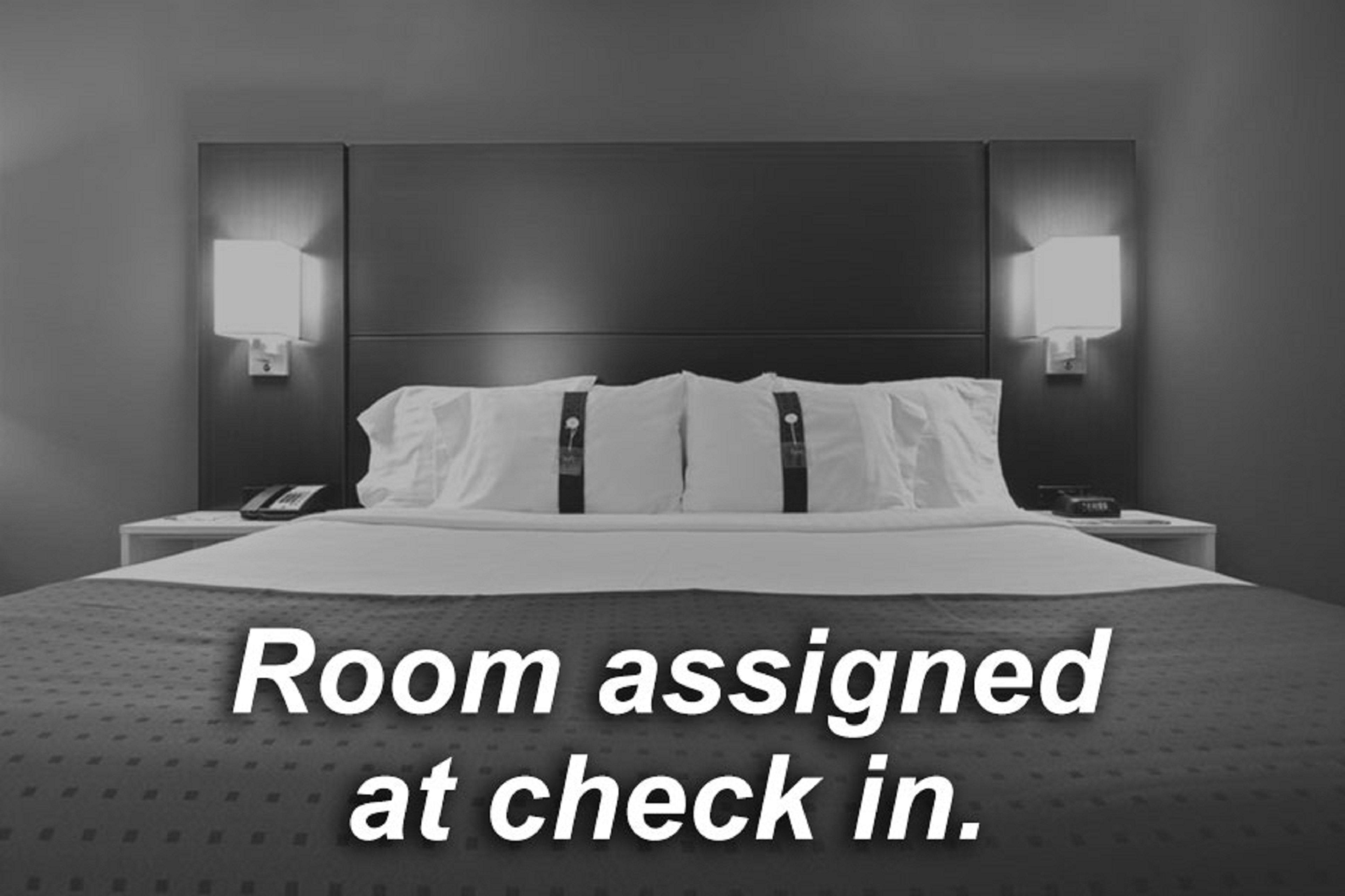 & Suites-west By Ihg 3* Edmonton