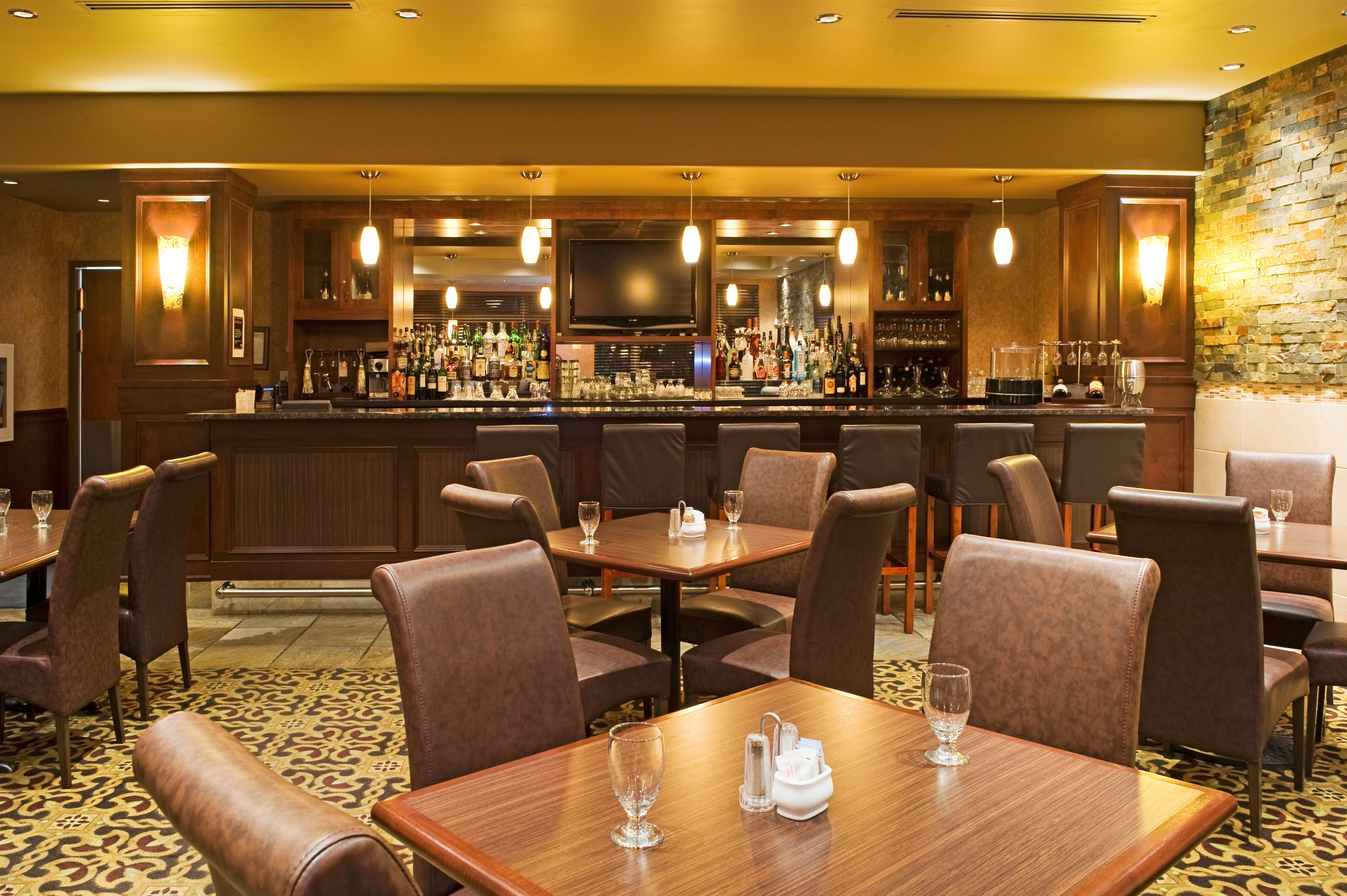 & Suites-west By Ihg