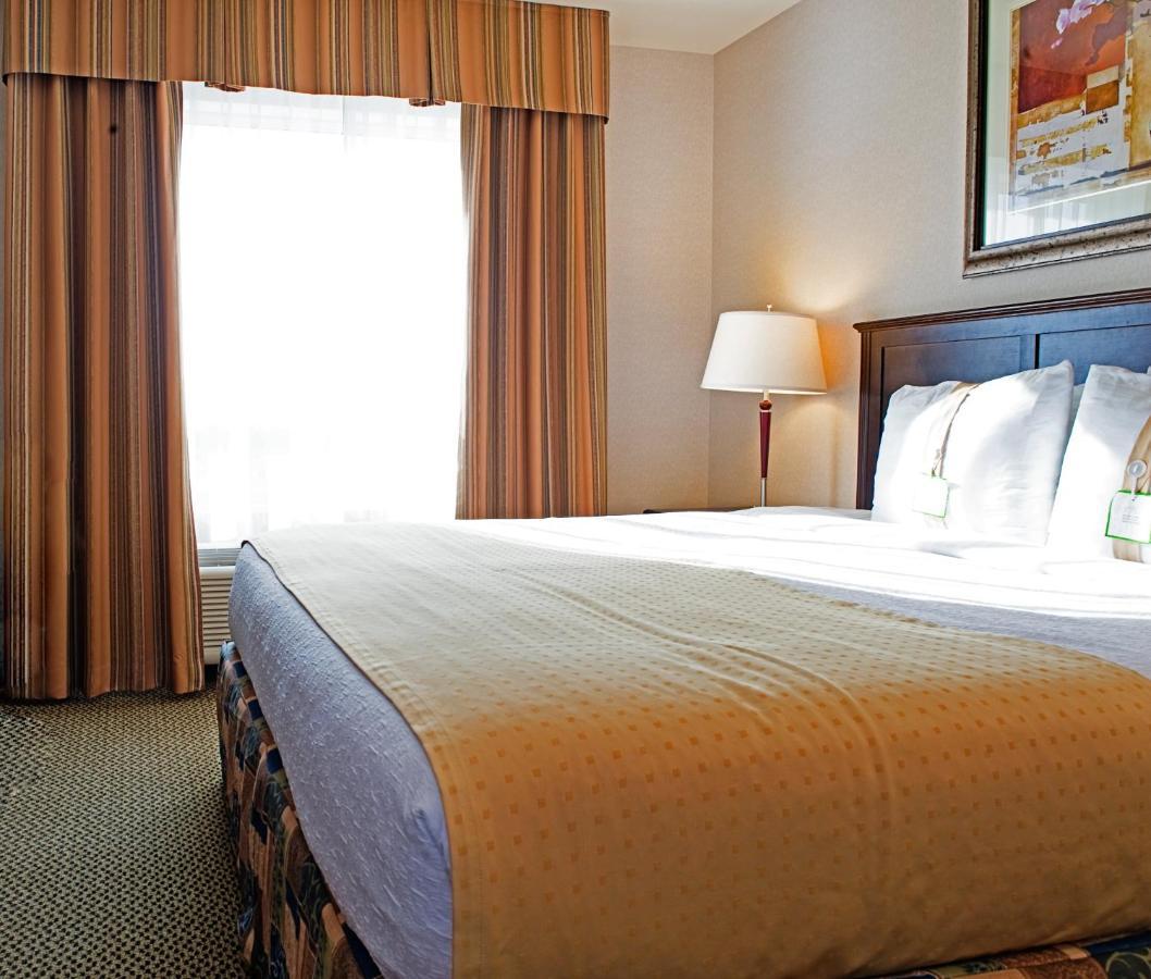 Hotel & Suites-west By Ihg 3*